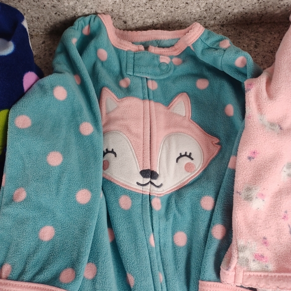 Bundle Fleece Footie Pajamas Baby Girls 6-9 Months Sleep Sack - Picture 4 of 11